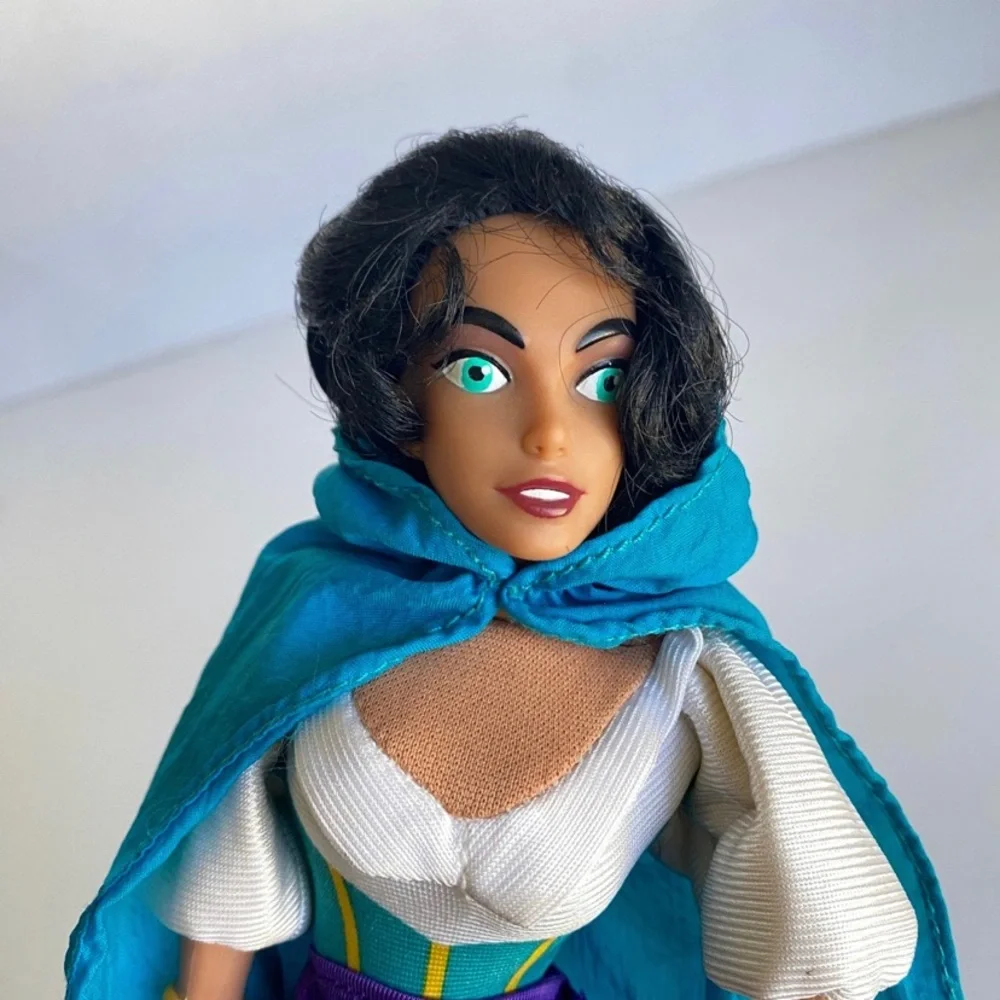 Disney Esmeralda Hunchback Notre Dame Burger King 1996 Puppet Toy Doll Vintage